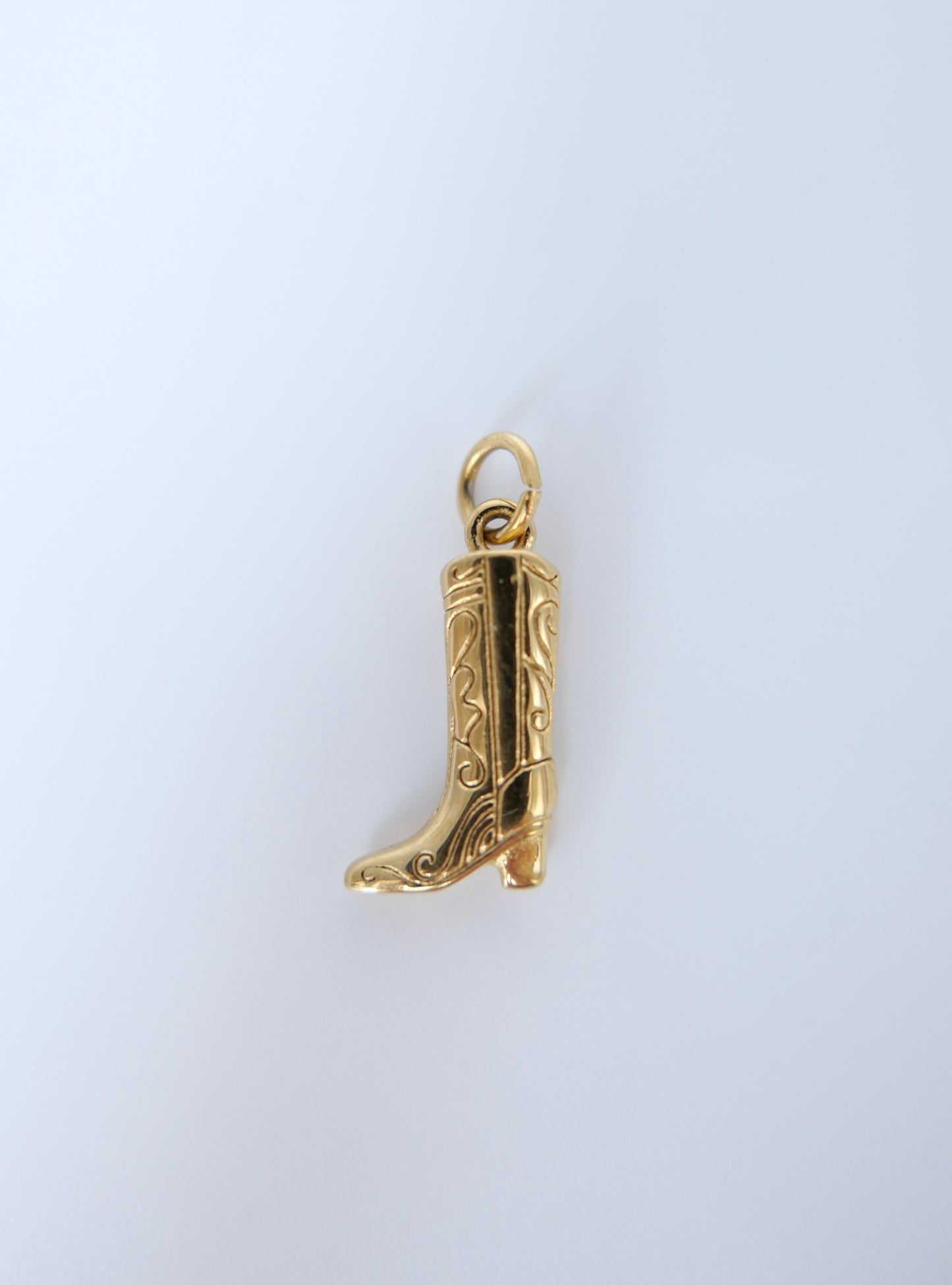 Santiag charm 1