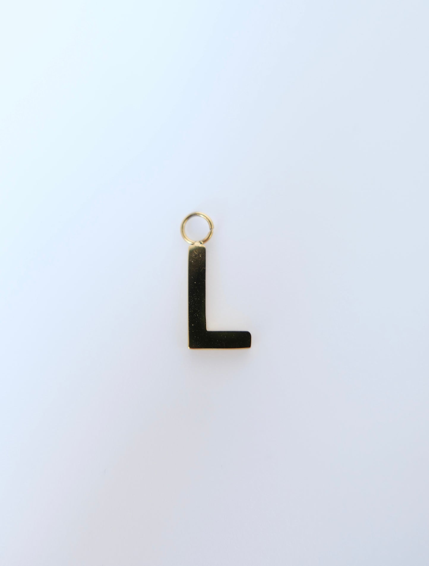 Lettre L charm