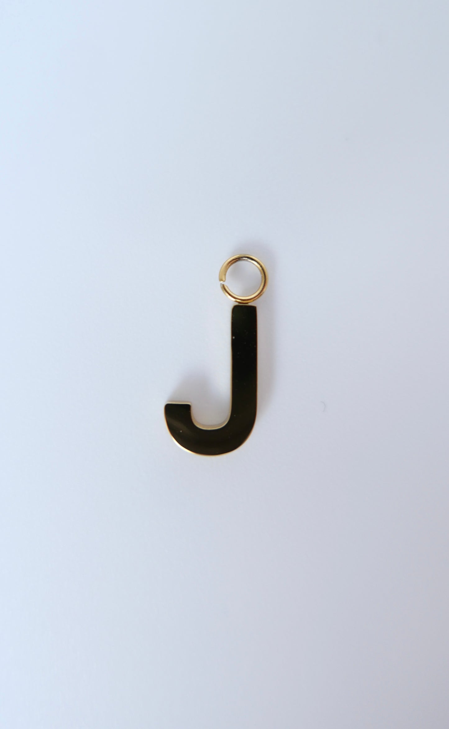 Lettre J charm