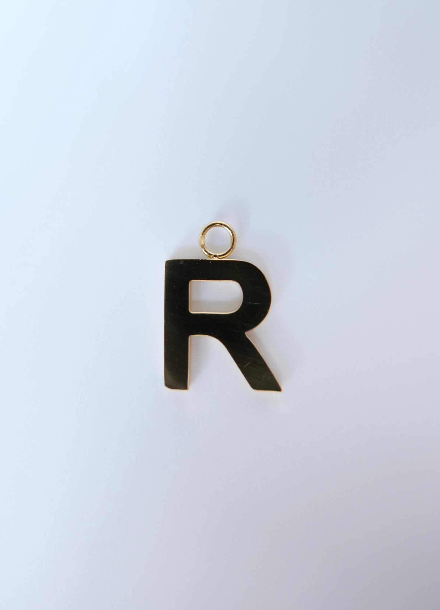 Lettre R charm