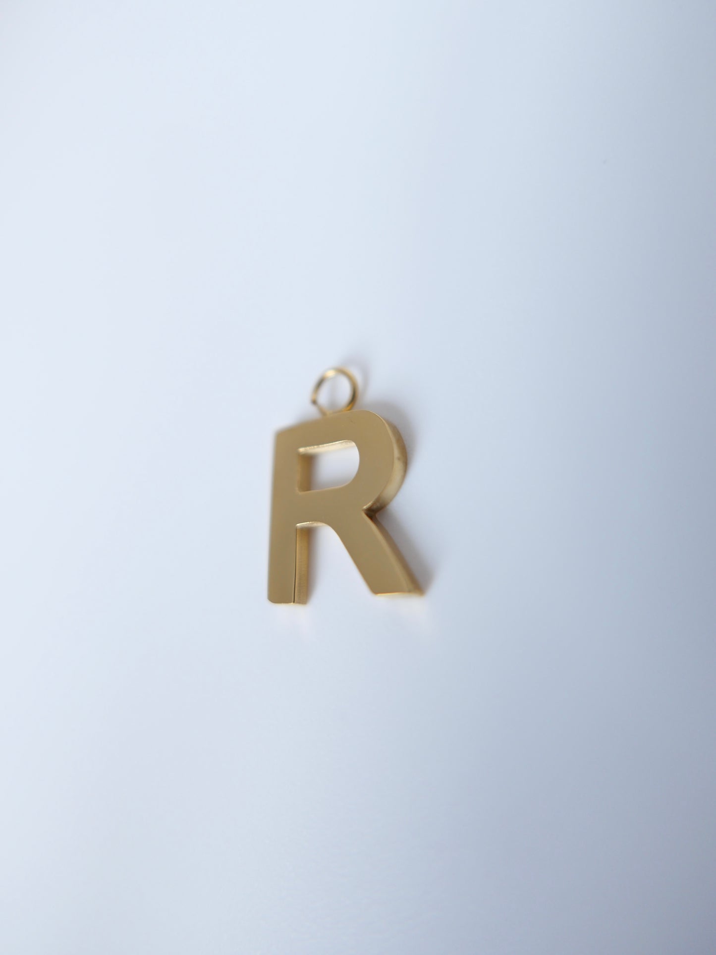 Lettre R charm
