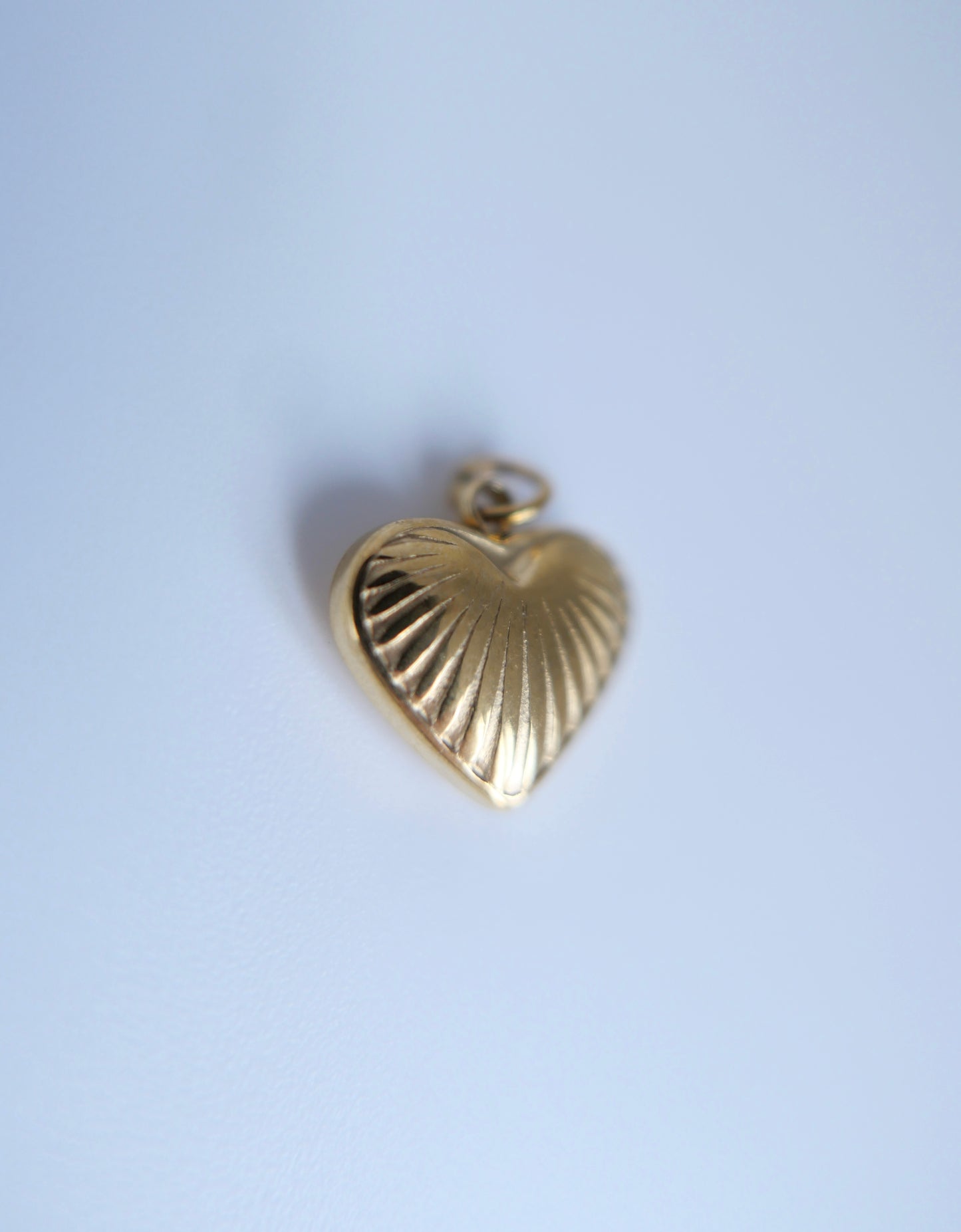 Gold heart 32