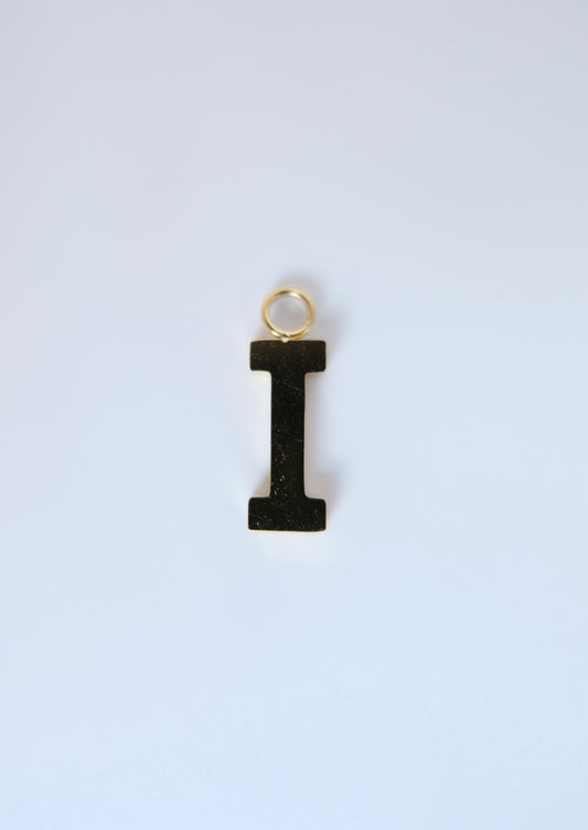 Lettre I charm