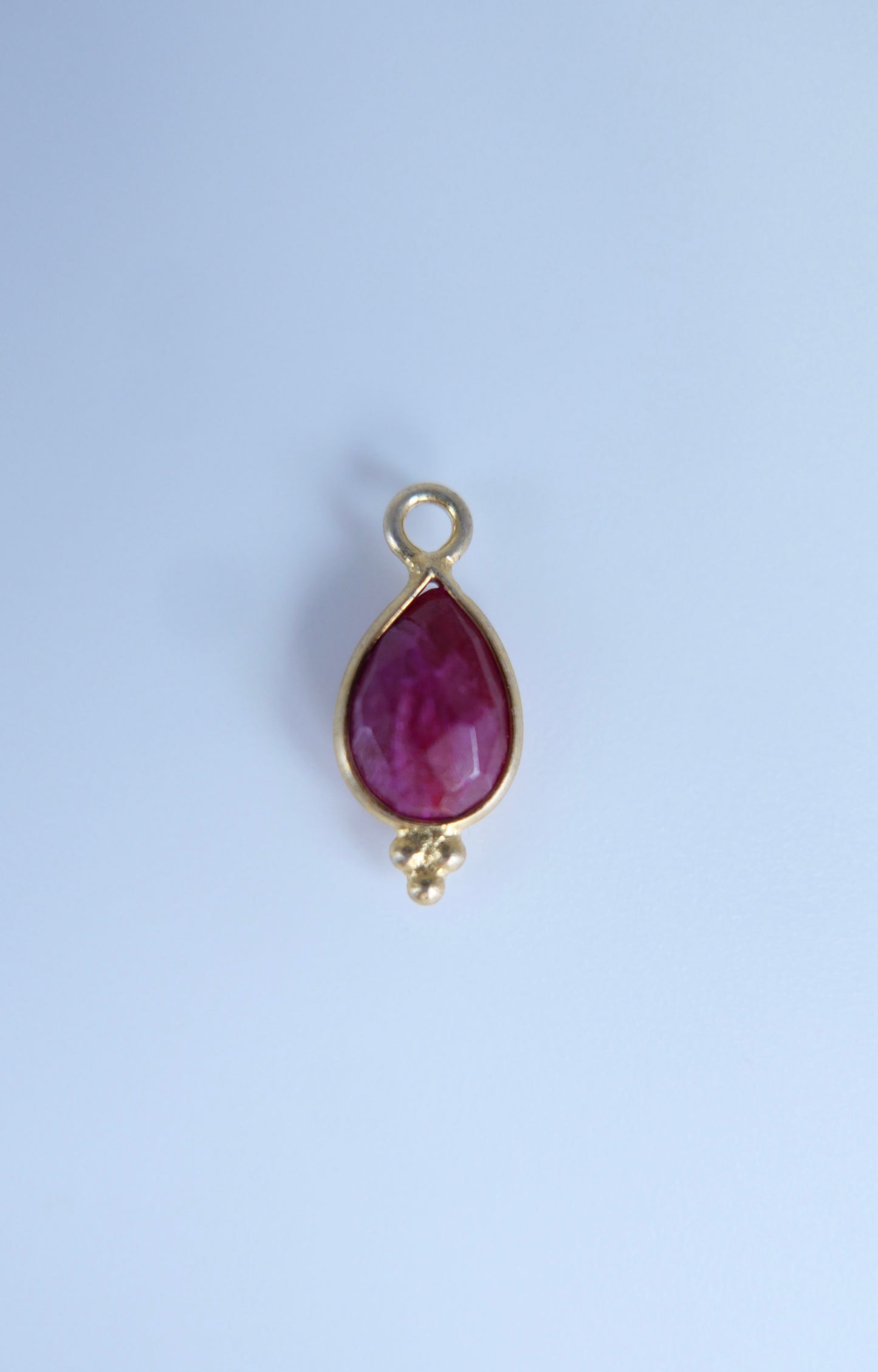 Goutte sertie bordeaux 40