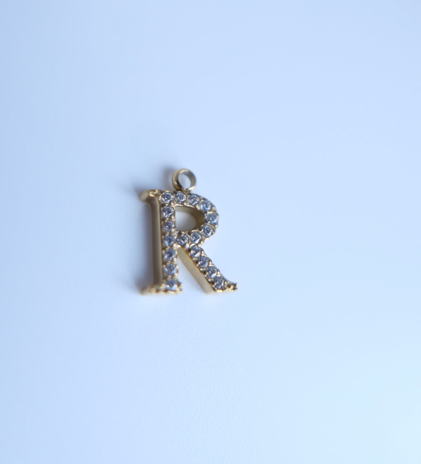 Lettre diamants R large 62