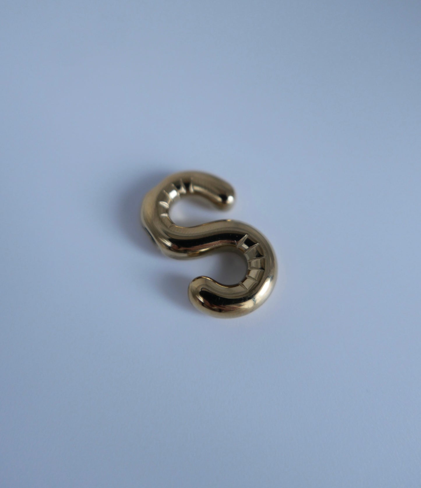 Collier lettre bulle