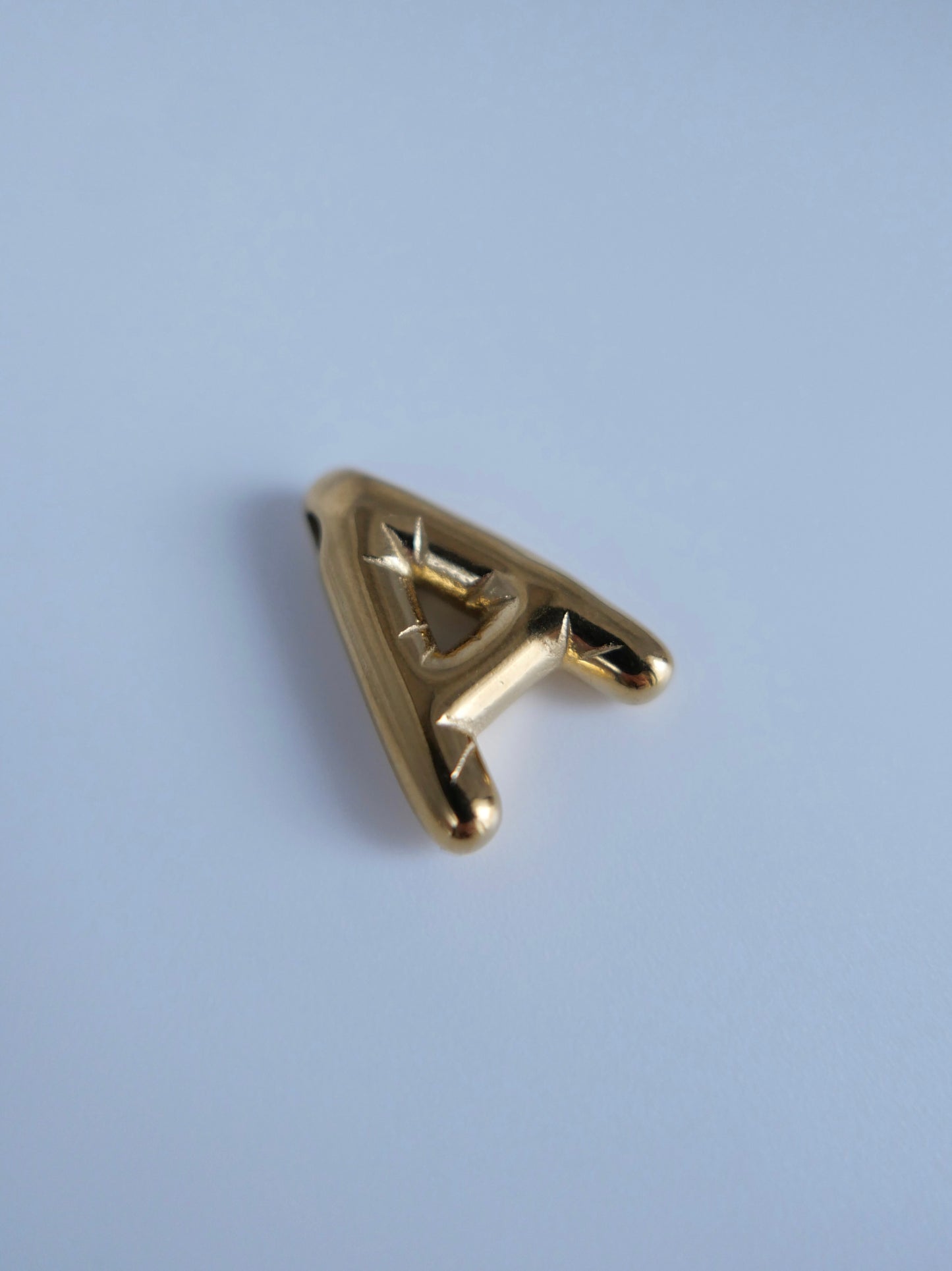 Collier lettre bulle