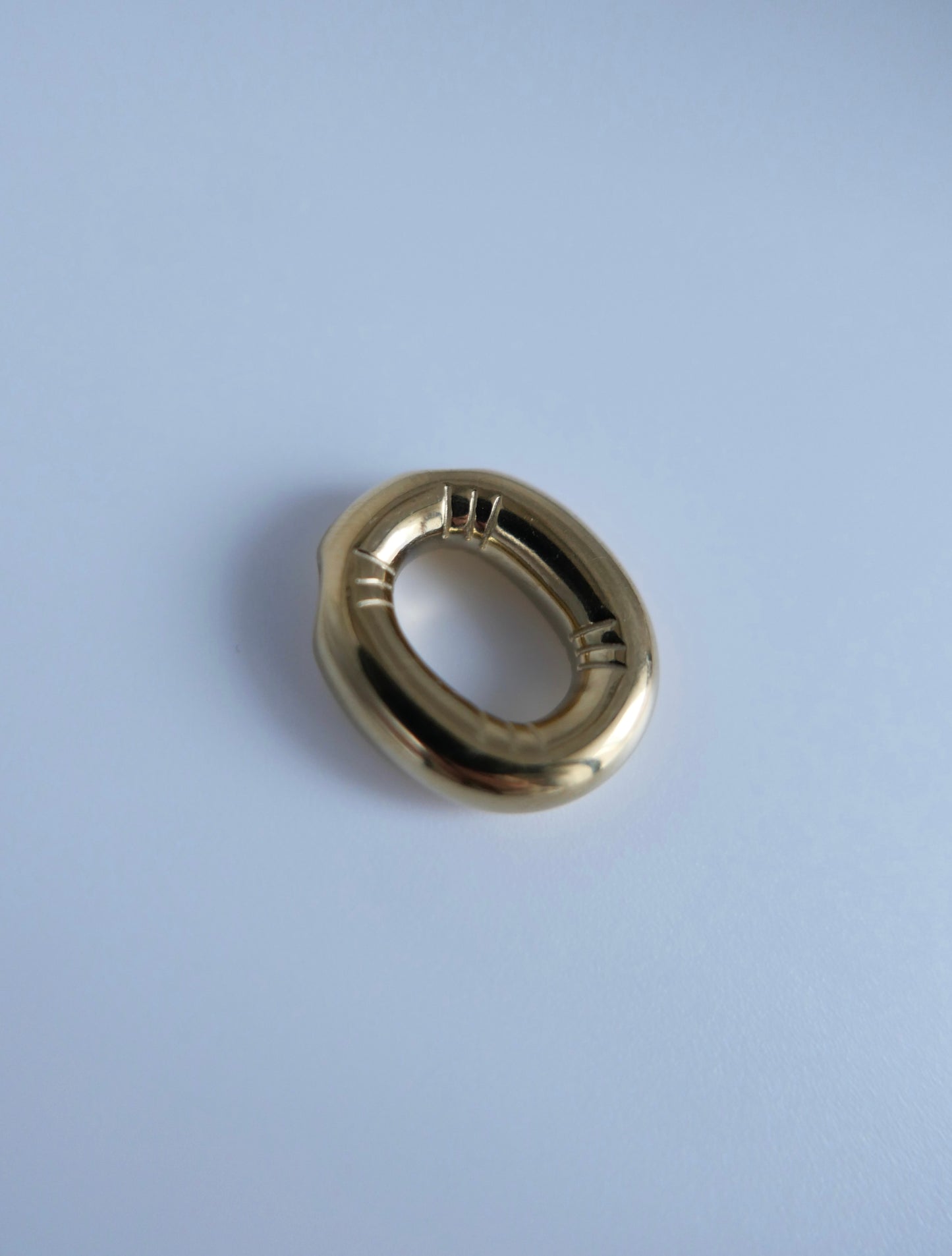 Collier lettre bulle