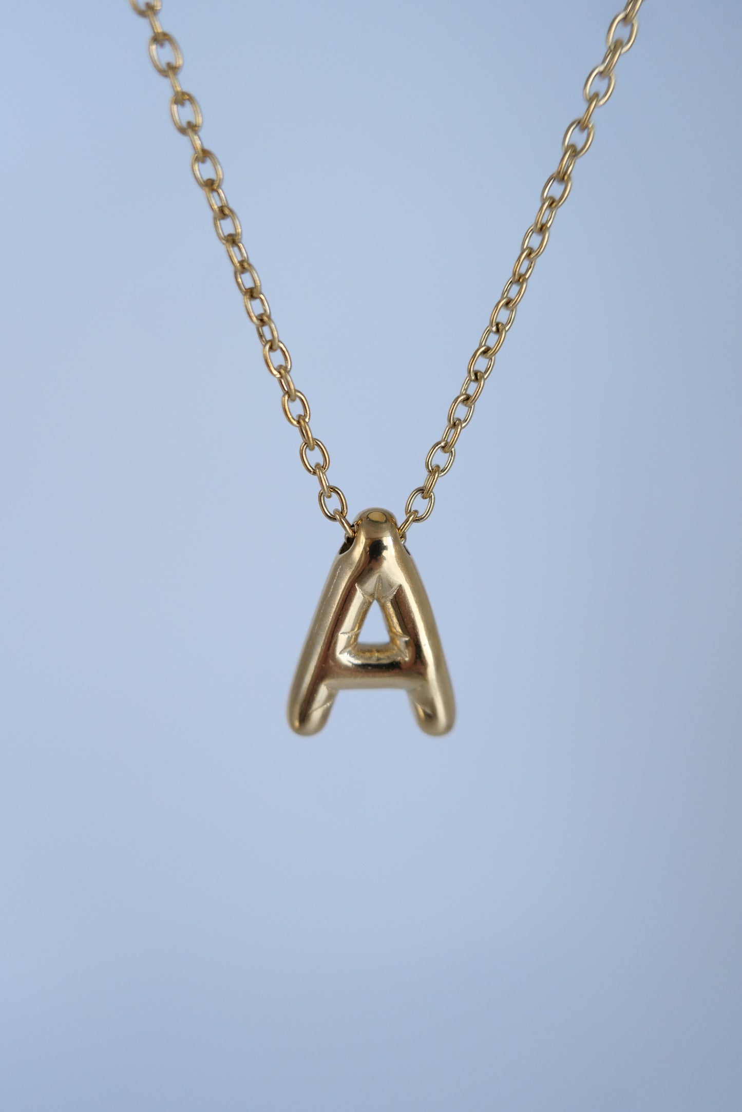 Collier lettre bulle