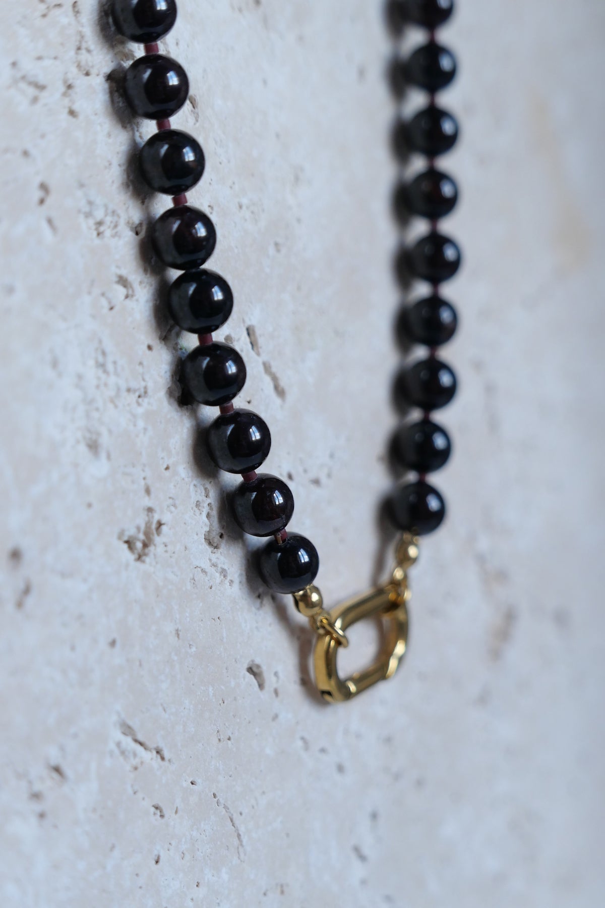 Collier Grenat